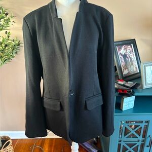 Gibsonlook size XL black notched collar blazer.